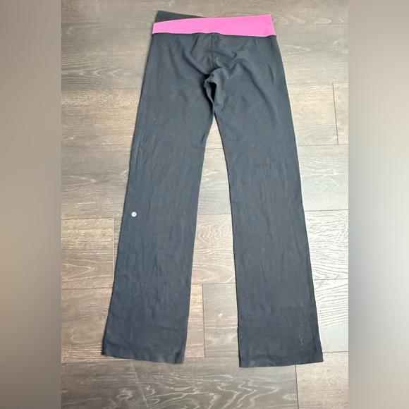 Lululemon Athletica yoga pant. - Picture 3 of 7